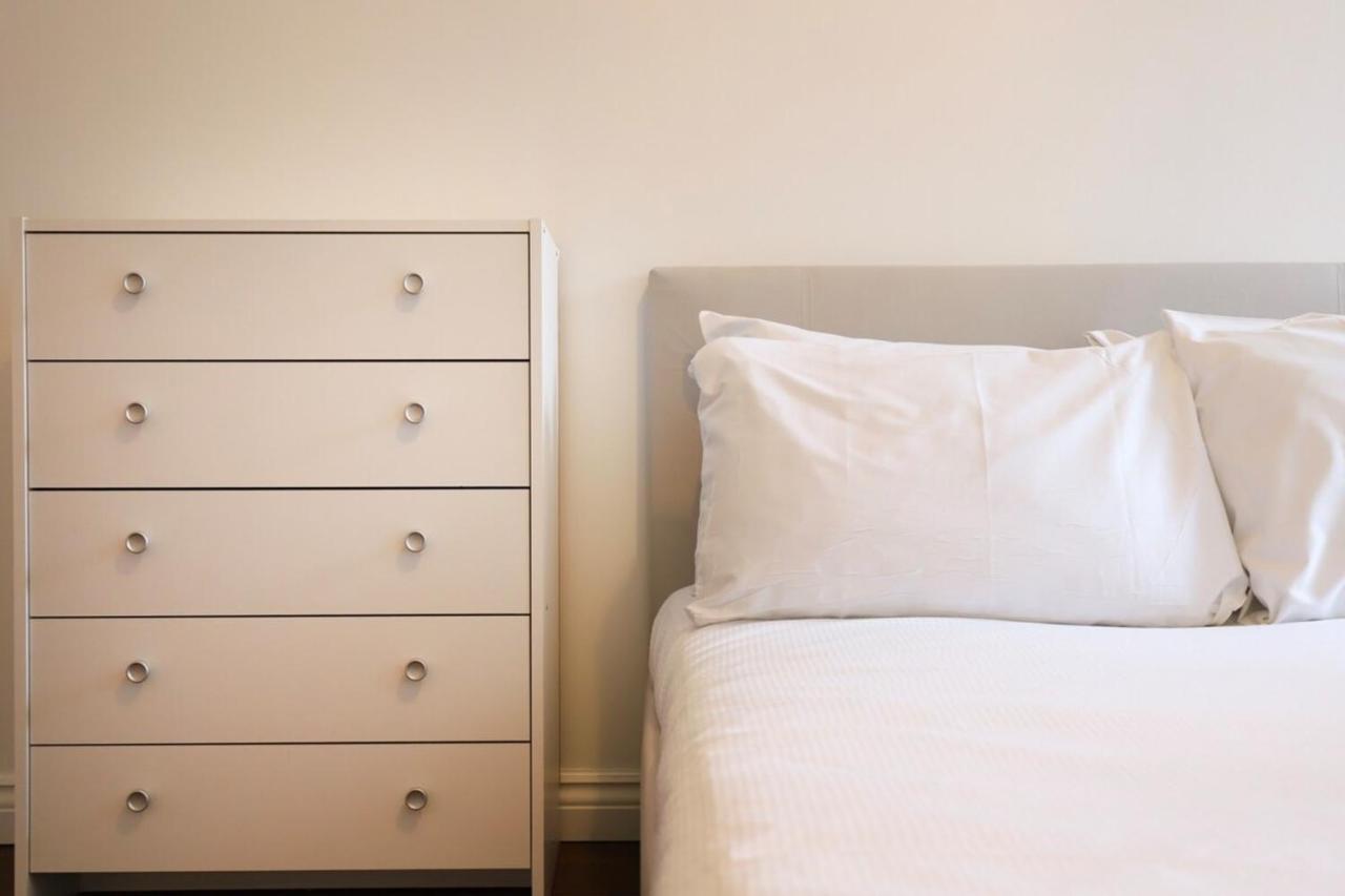 Beautiful 2 Bedroom Property In Borough London Bagian luar foto