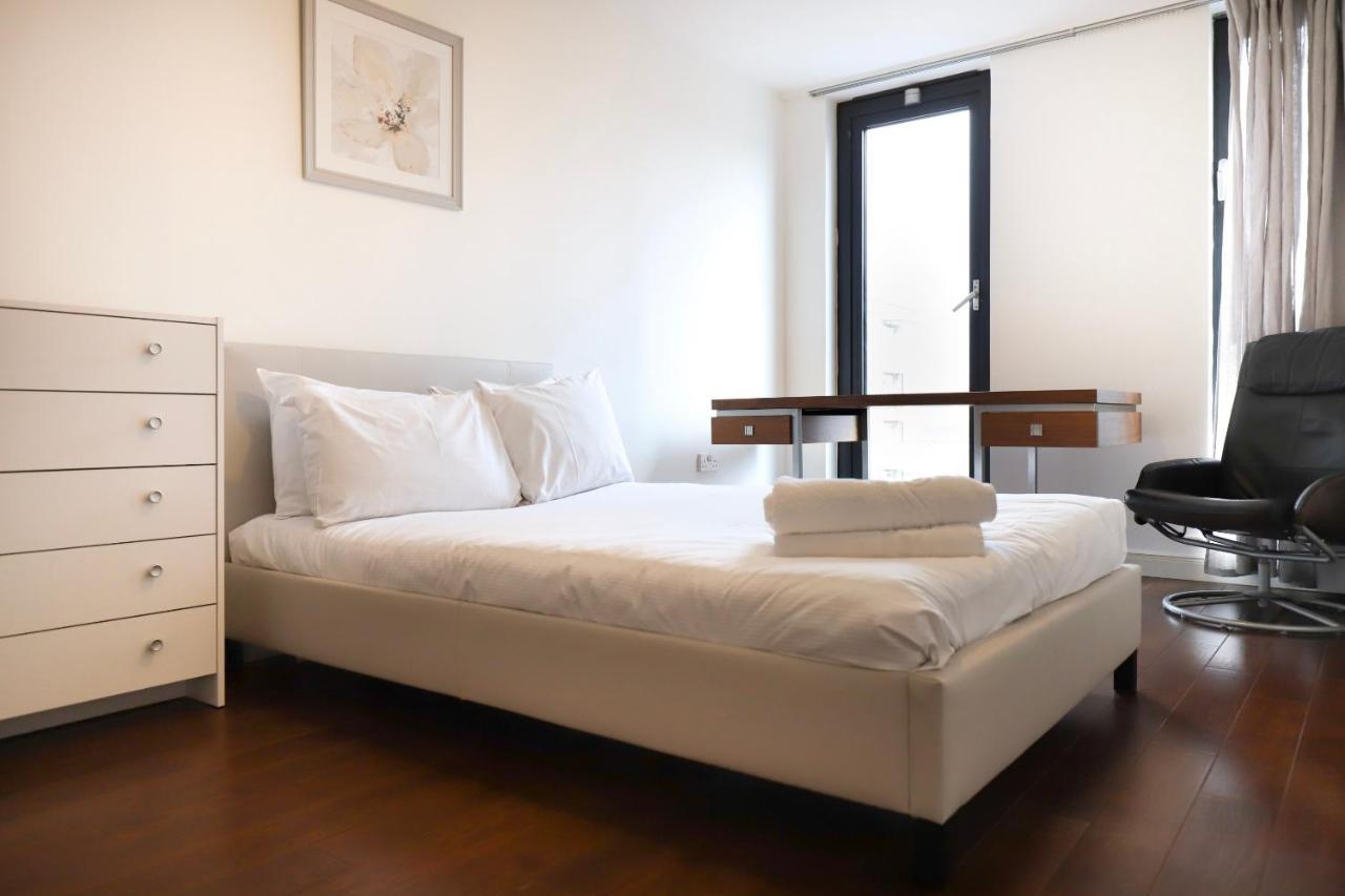 Beautiful 2 Bedroom Property In Borough London Bagian luar foto