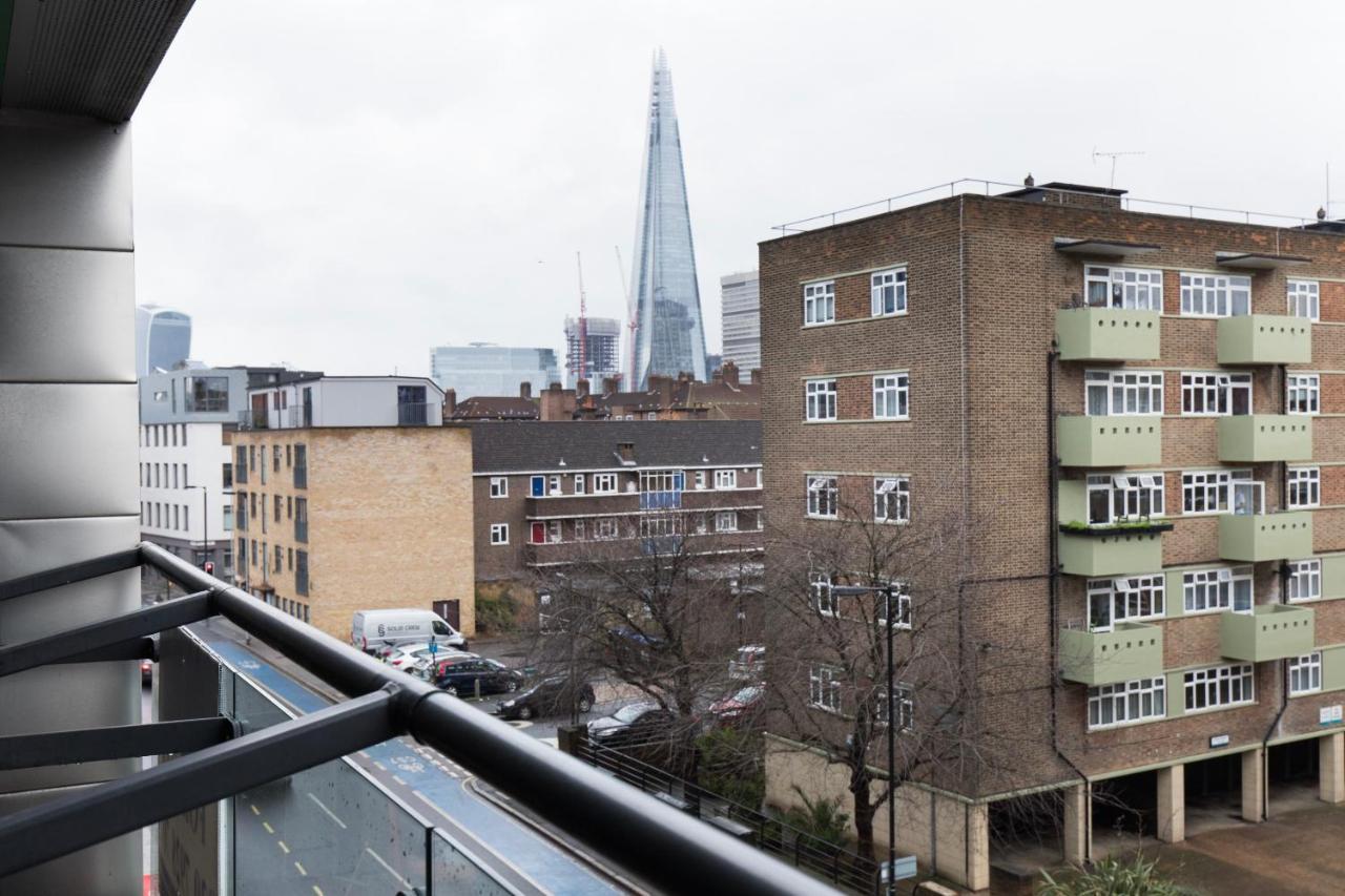 Beautiful 2 Bedroom Property In Borough London Bagian luar foto